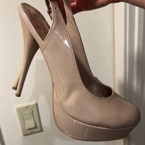 Platform stilettos nude
